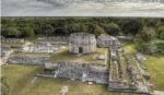acanceh descubre los enigmaticos mascarones de yucatan