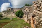 cual es la historia y el significado del juego de pelota en chichen itza
