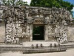 es chicanna realmente una joya secreta de la arquitectura maya