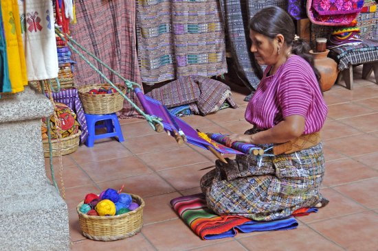 mayas para mujer el arte ancestral del tejido en su cultura