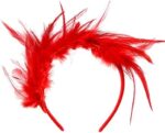 plumas rojas belleza significado y su uso en la moda